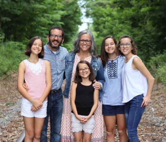Cumbre Family Missions family